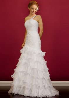 Свадебное платье Н56132. Силуэт Русалка (Рыбка), длинное без шлейфа.